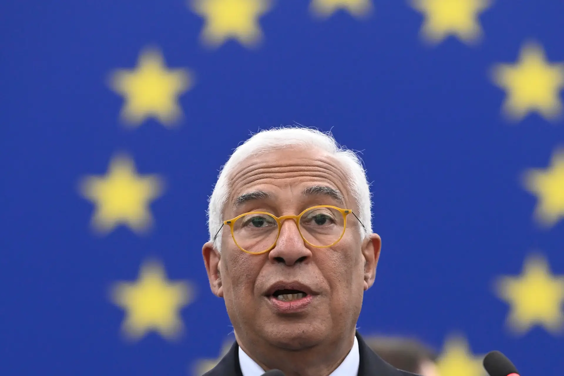 Costa responde às tarifas de Trump: UE tem de alcançar acordos comerciais com outros parceiros