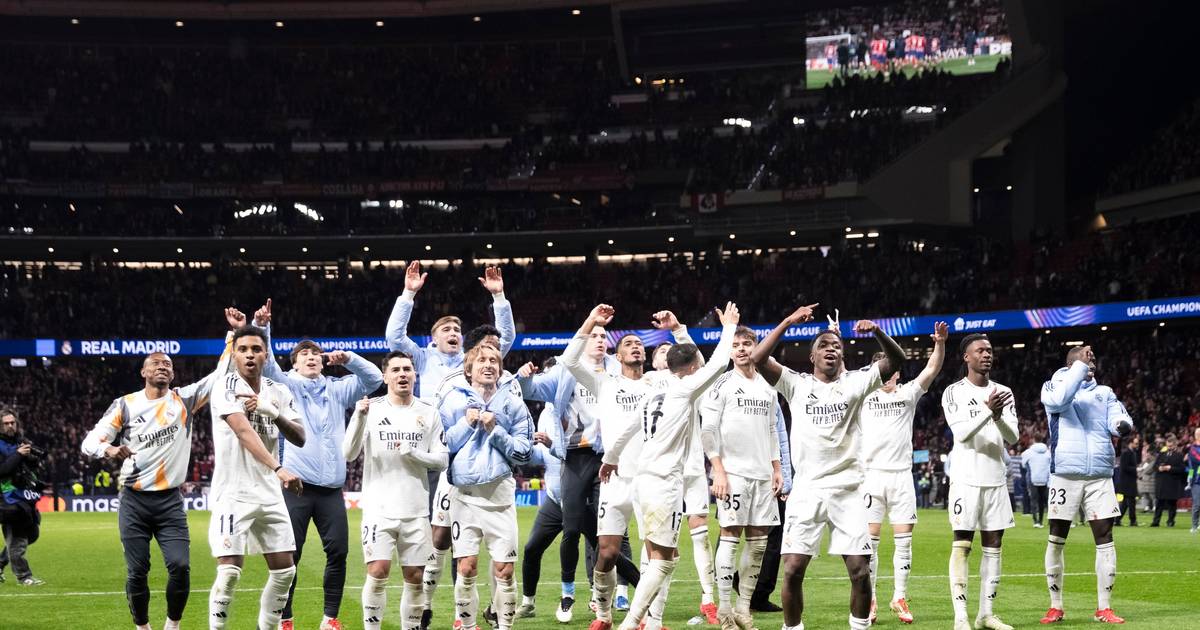 https://images.impresa.pt/sicnot/2025-03-27-real-madrid-jogadores-festejam-44939393/1.91x1/mw-1200?outputFormat=jpeg