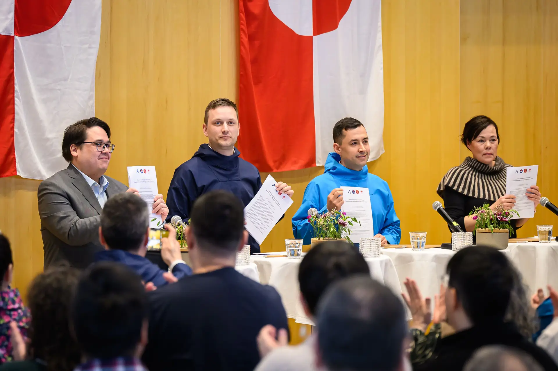 Establece un gobierno de socolación extendido sin ultranacionalistas de Granland