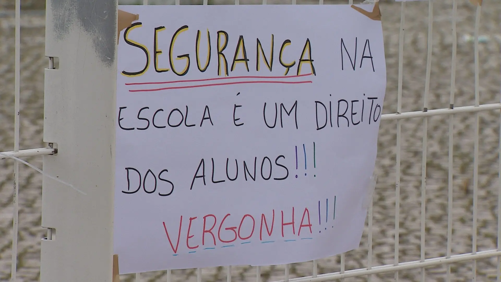 Pais queixam-se de cada vez mais violência nas escolas, Governo diz estar a acompanhar a situação