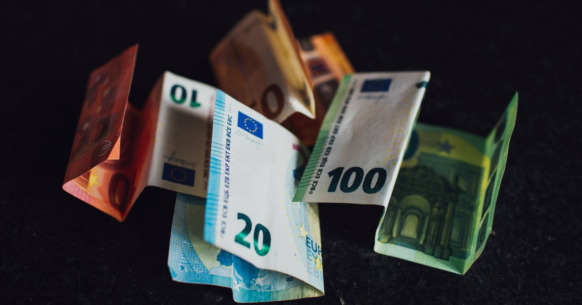 IRS: Contribuintes devem estar atentos aos reembolsos e novas ferramentas de simulação