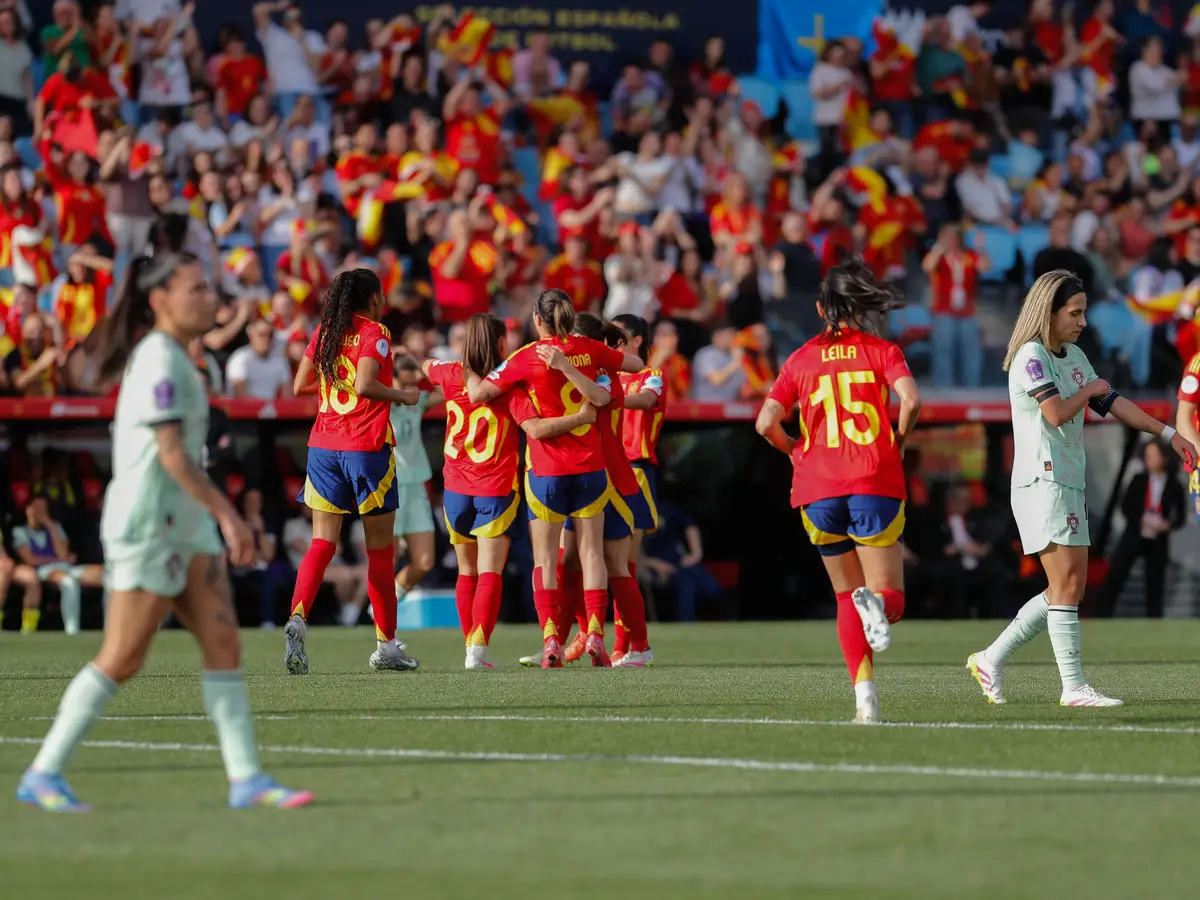 Apoio ao Futebol Feminino
