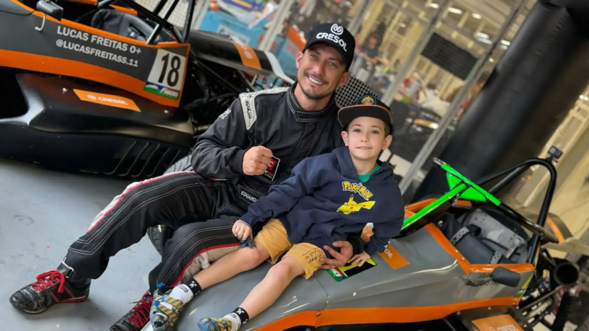 Piloto brasileño y hijo de siete años morirán en accidente de carretera