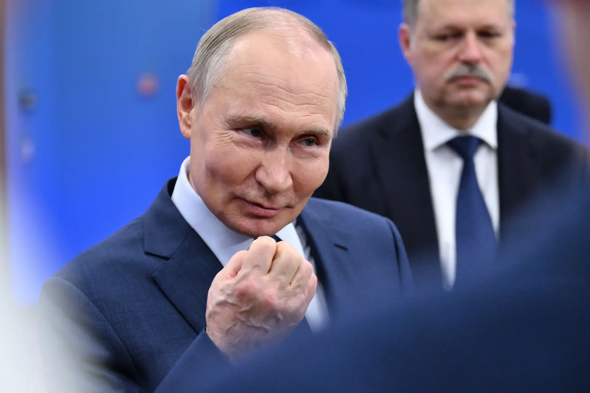 Putin elogia Elon Musk e compara-o ao pai do programa espacial soviético