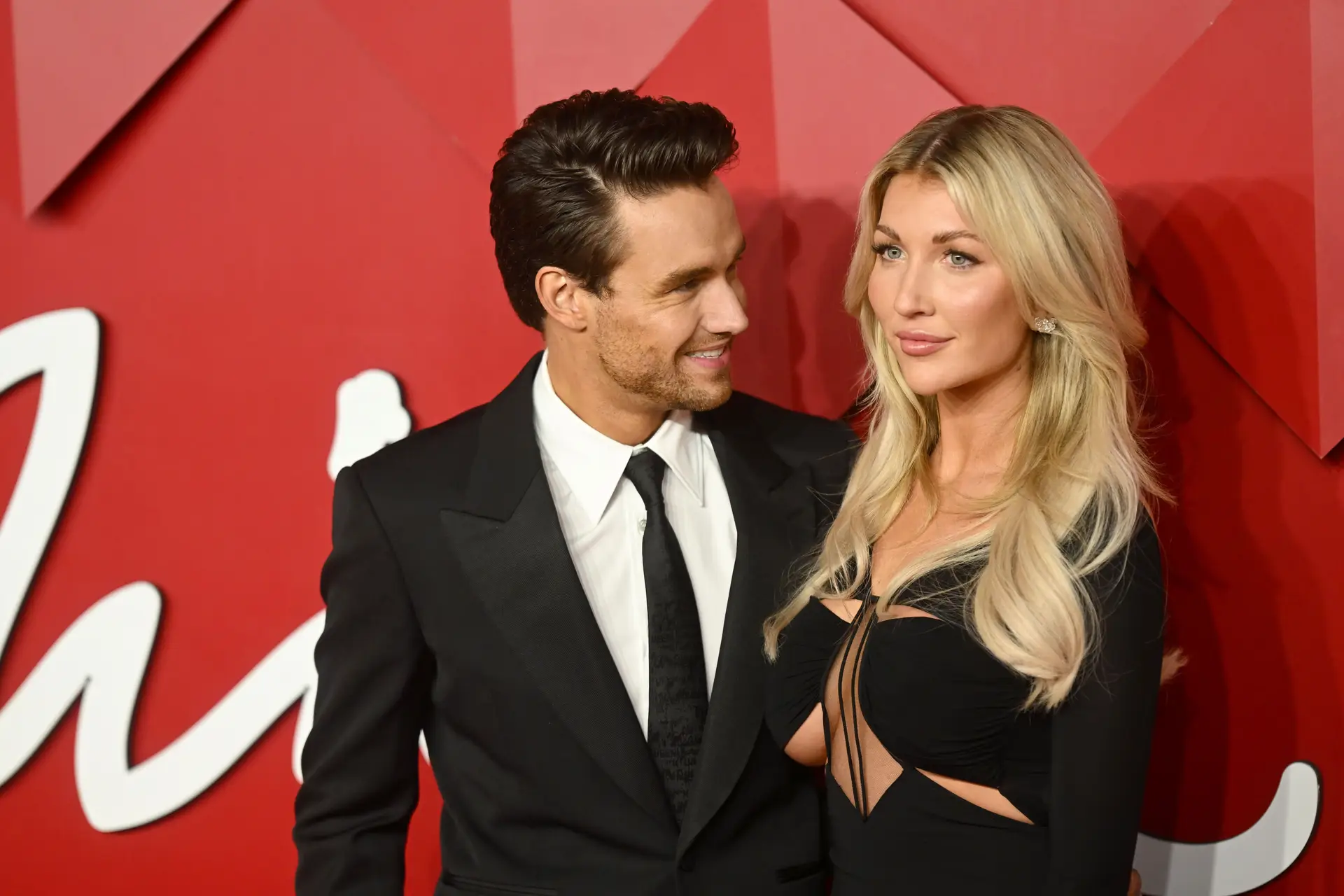 Namorada de Liam Payne revela última conversa com o cantor