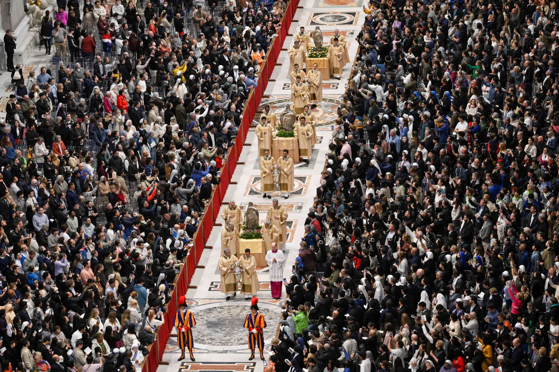 The Vatican begins the solemn period in the holy week