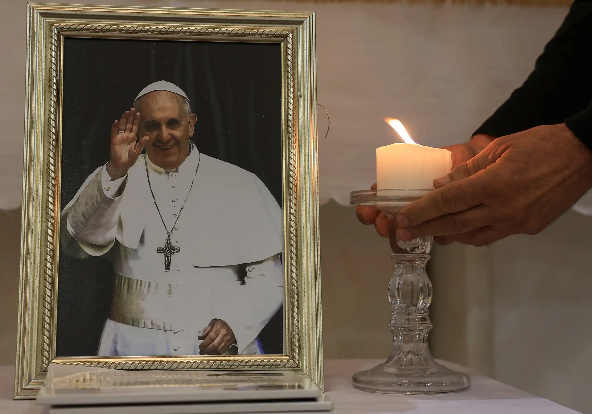Governo israelita envia condolências quatro dias após morte de Papa Francisco