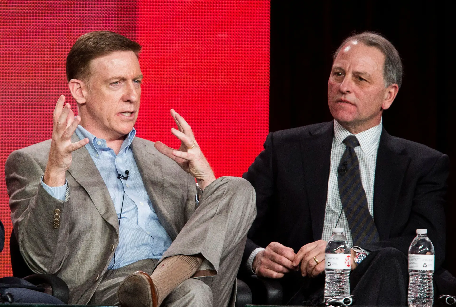 Bill Ovens (izquierda).