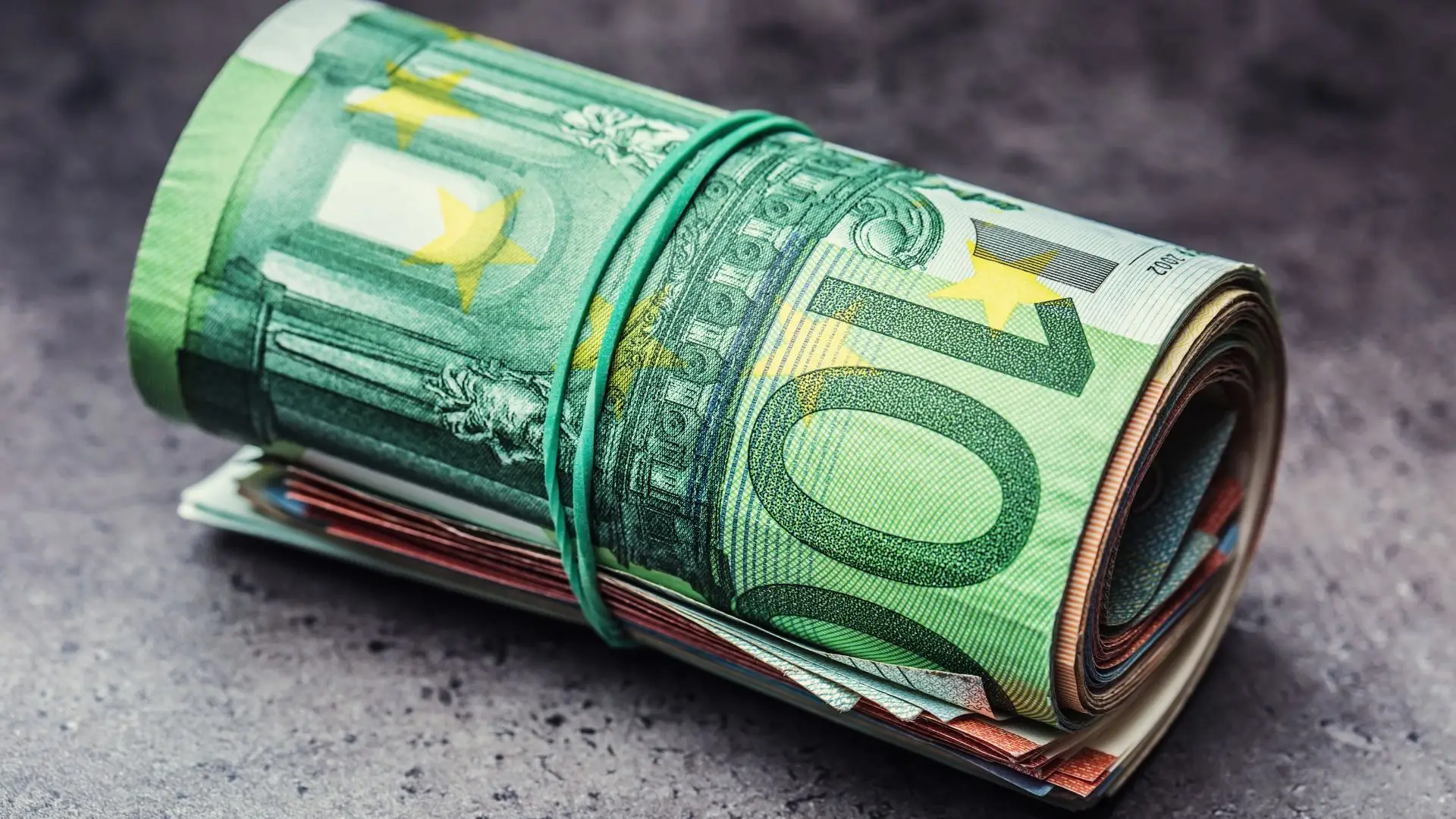 Portugueses investiram 537 milhões de euros em certificados de aforro em abril
