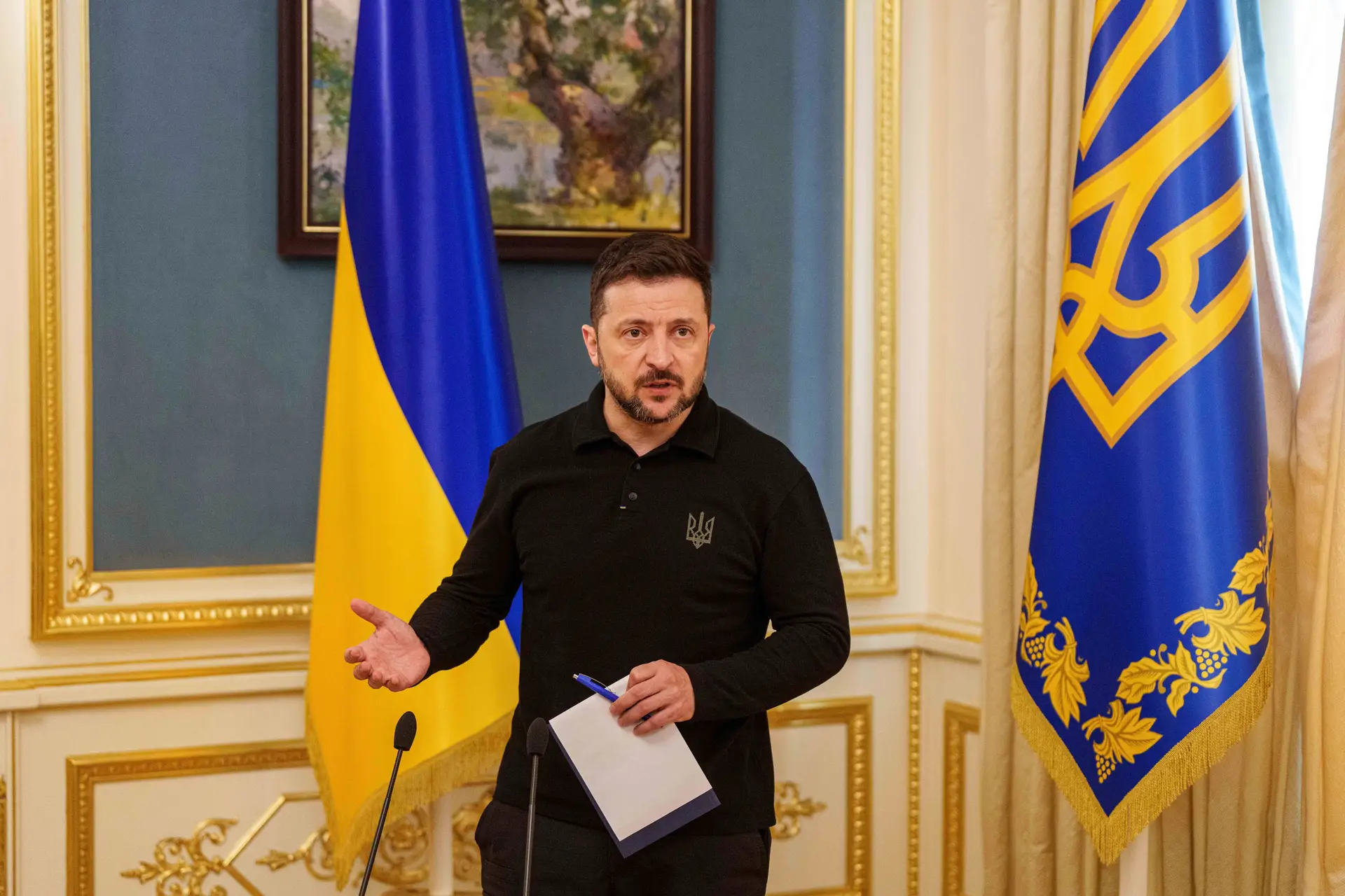 Zelensky interrompe visita à África do Sul após ataques russos em Kiev