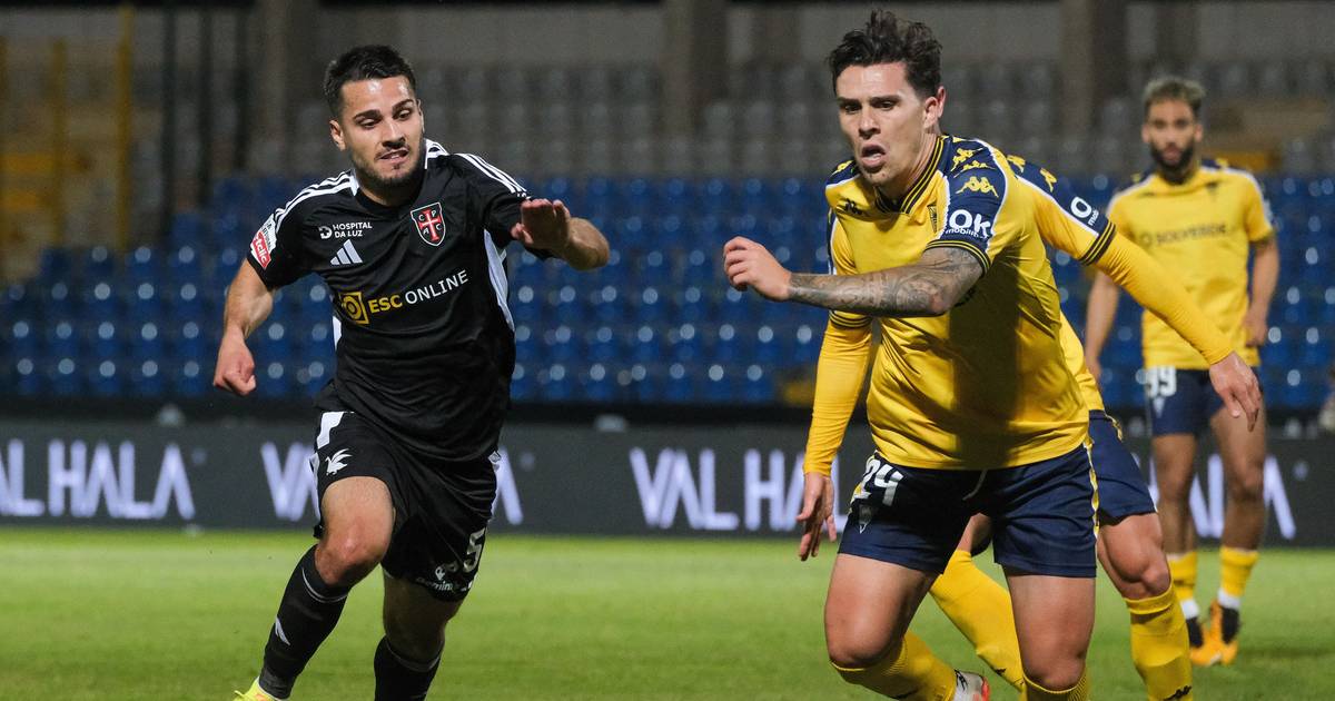 Primeira Liga: Estoril Praia vence e ultrapassa Casa Pia na tabela
