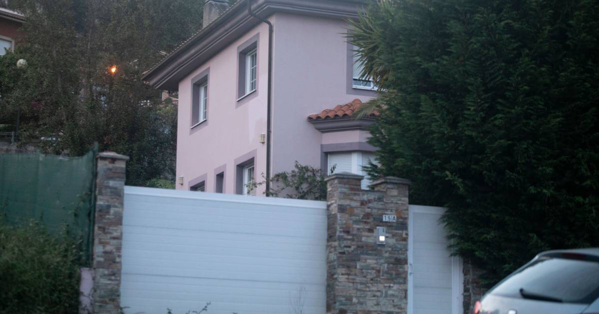 "Casa dos horrores": Casal detido em Espanha por manter três filhos isolados em condições desumanas desde 2021