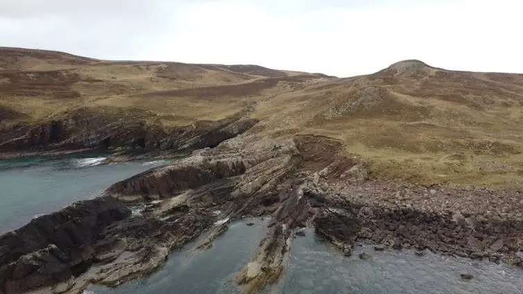 Reescribir la biografía del nuevo impacto que data de la Tierra en Escocia