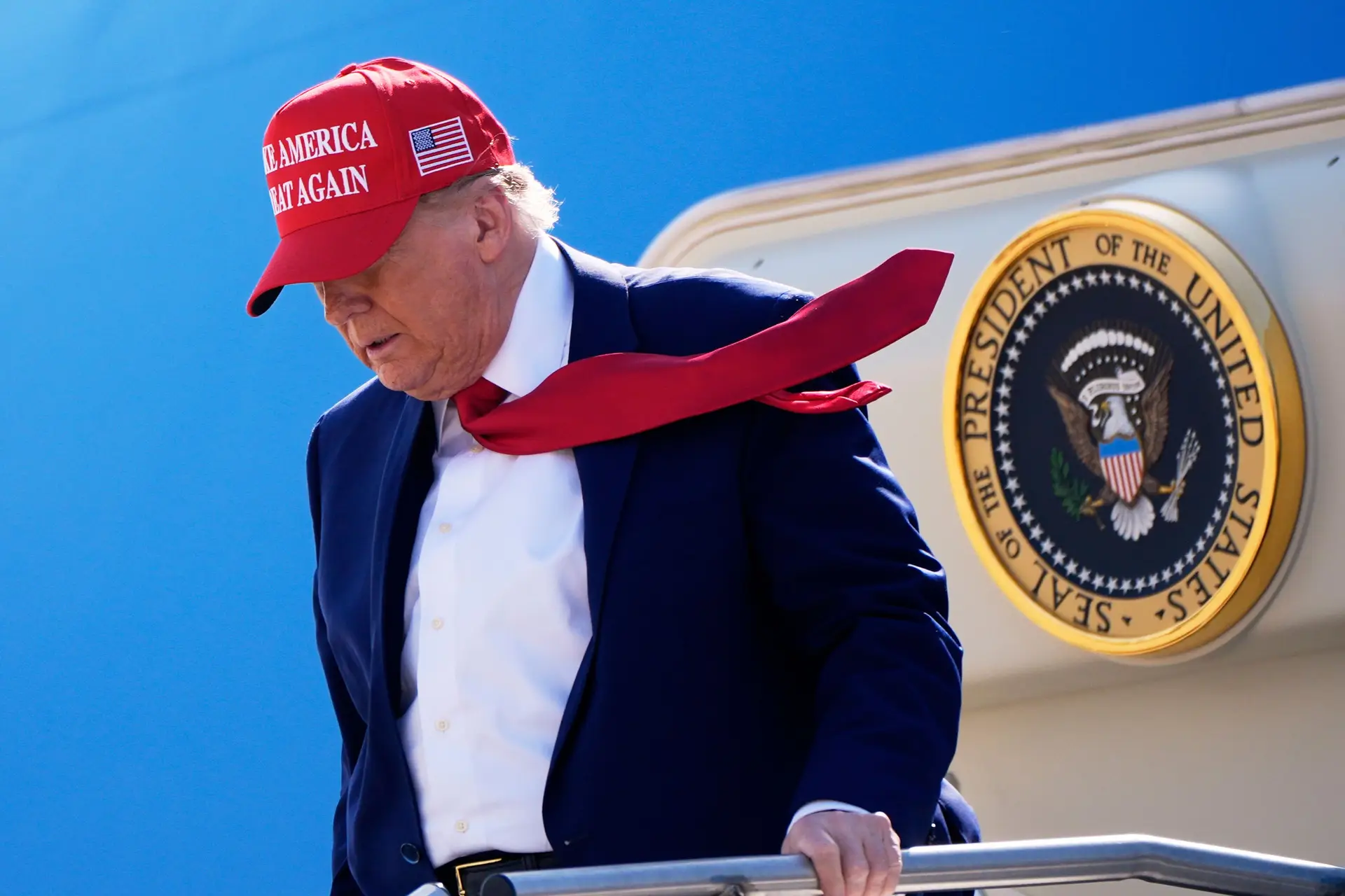 Parlamento dos EUA rejeita resolução para bloquear tarifas de Trump