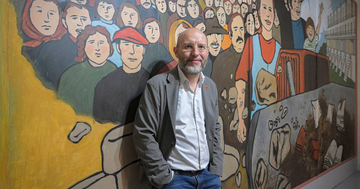 Rui Tavares defende que a esquerda não pode concorrer para ver quem faz melhor oposição.