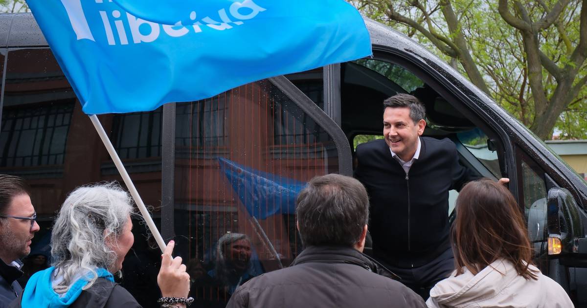 Rui Rocha desafia AD a fazer coligação com a IL