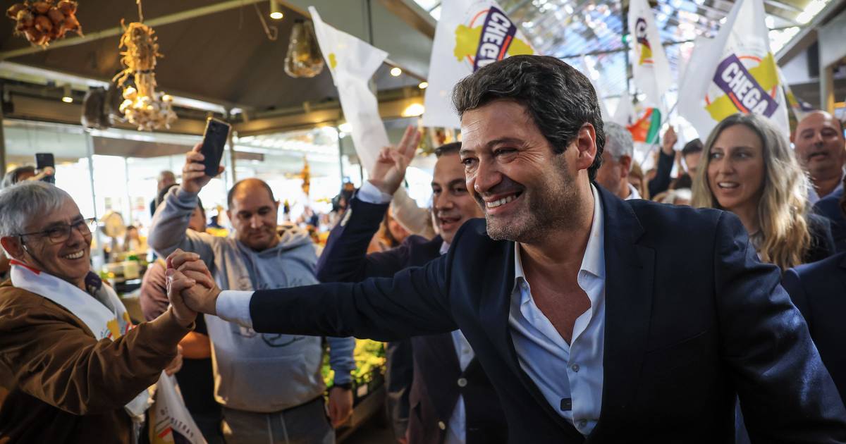 Ventura não vê razões para afastar Cristina Rodrigues, que começa a ser julgada esta semana