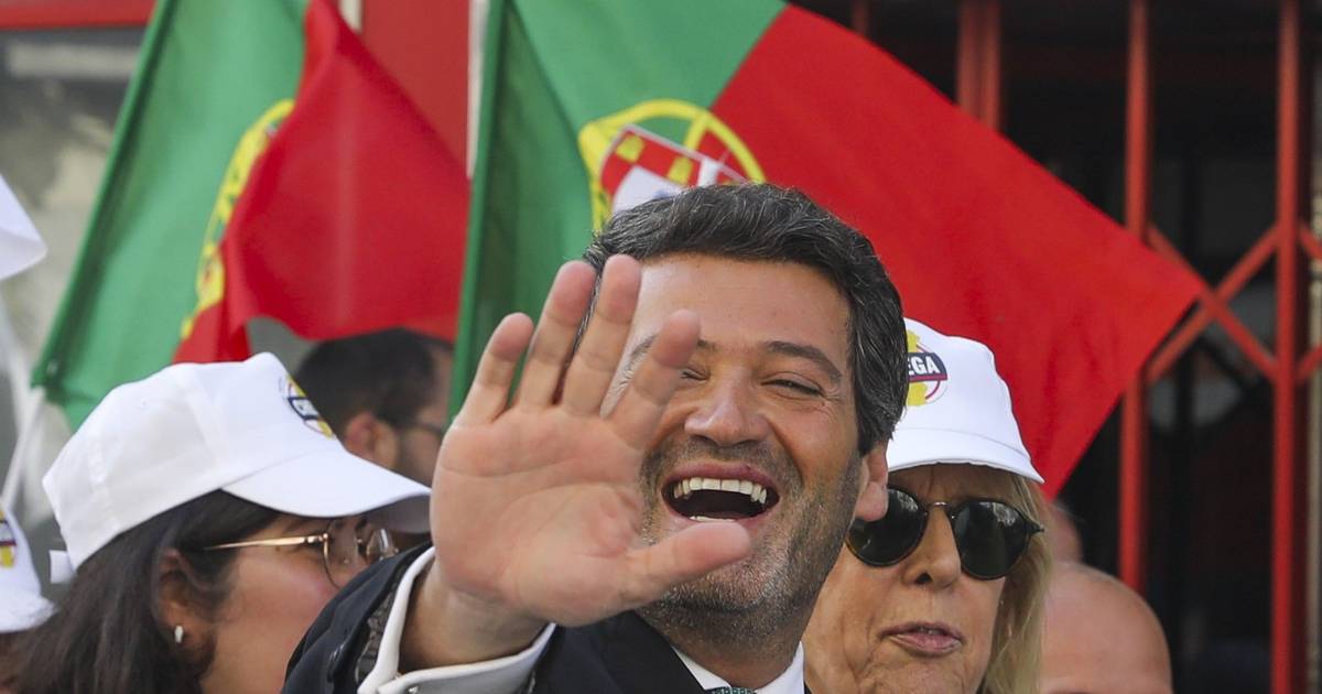 Ventura diz que todos "têm de cumprir a lei, sejam ciganos ou não"