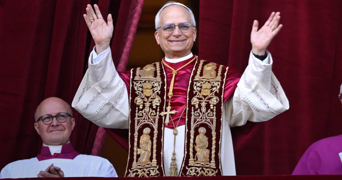 Papa Leão XIV celebra primeira missa na Capela Sistina