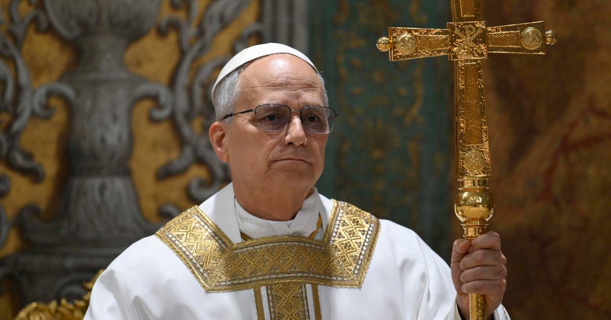 Papa Leão XIV faz visita surpresa à residência onde vivia desde 2023