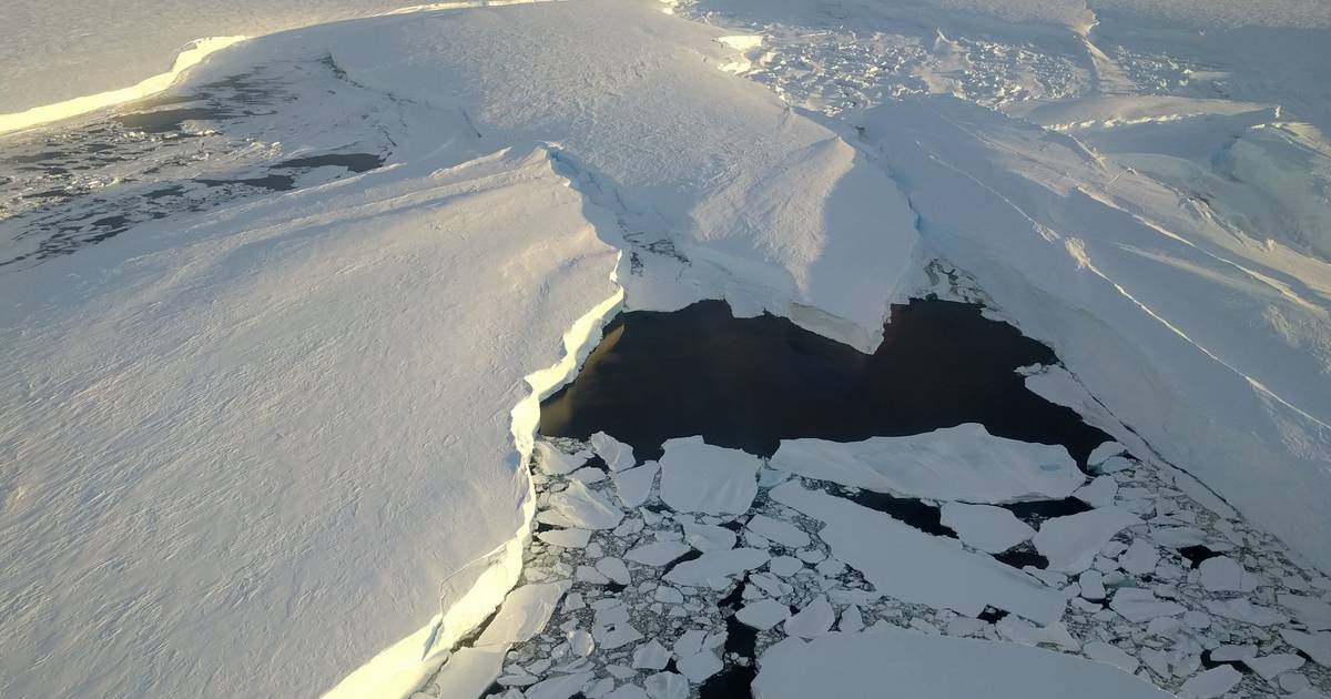 Satélites observam glaciar a cometer "pirataria de gelo"