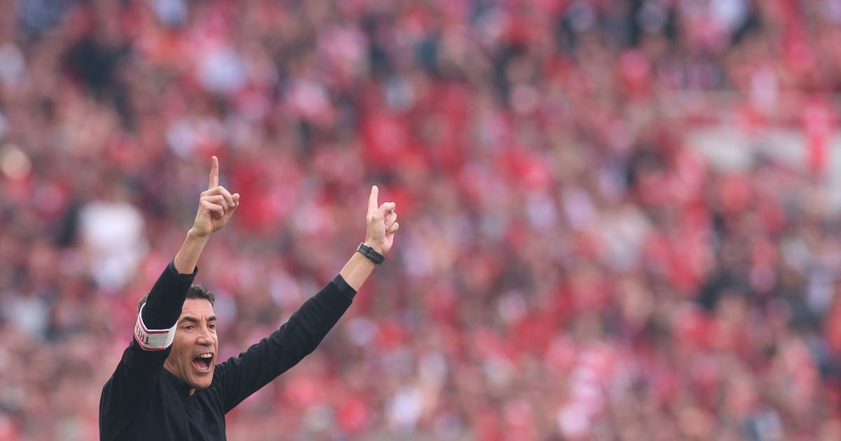 Bruno Lage entende que Sporting "não acompanhou o ritmo" do Benfica