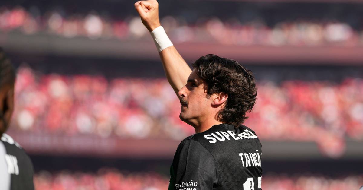 Benfica 1-1 Sporting: o golo madrugador de Trincão que 'gelou' a Luz
