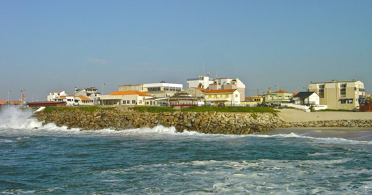 Pescador morre em praia de Ovar