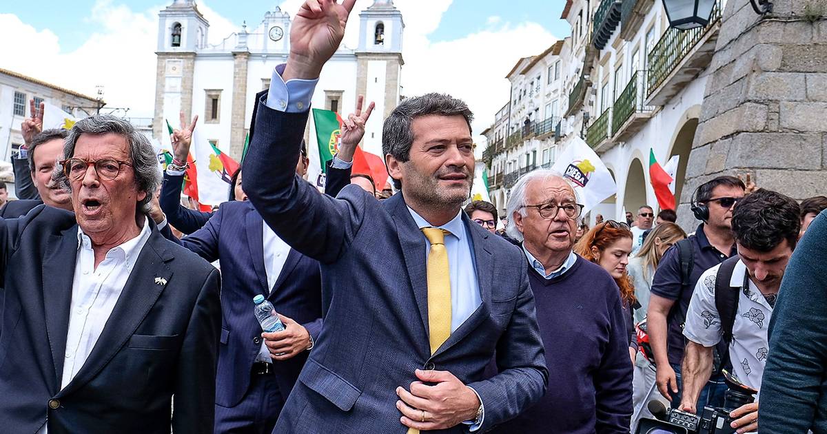 "Vai ser desta!": André Ventura diz que vai vencer as eleições, mas nenhuma sondagem dá vitória ao Chega