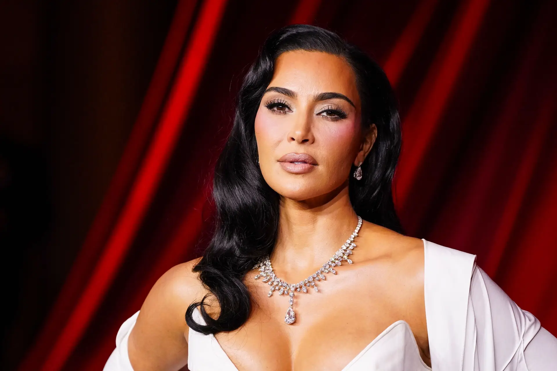 Testigo de Kim Kardashian en París sobre el robo de joyas millonarias