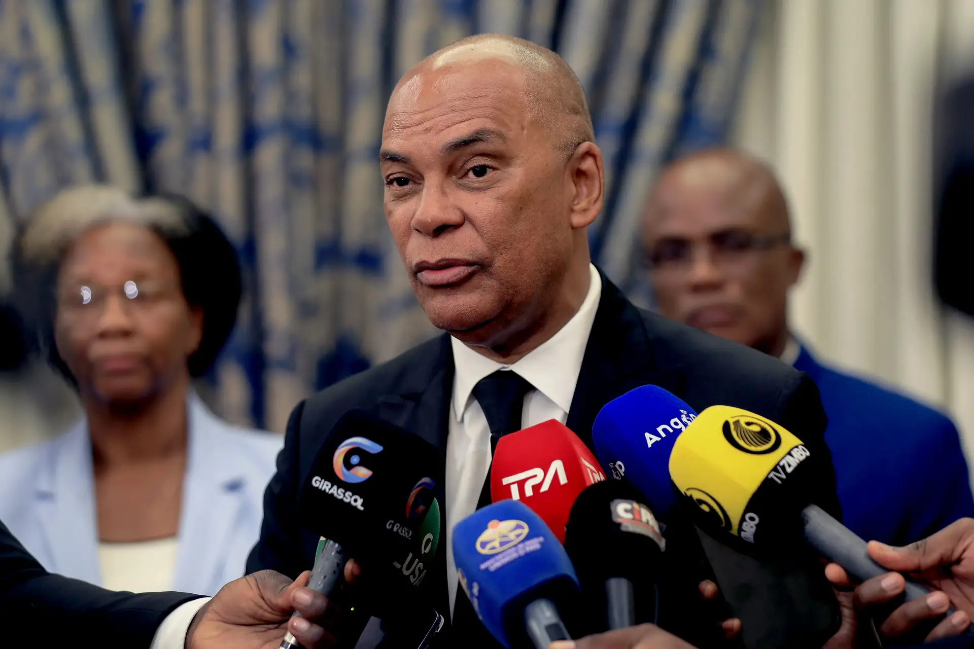Presidência angolana barra acesso de jornalistas ao Palácio Presidencial e acusa RTP de "vitimização"