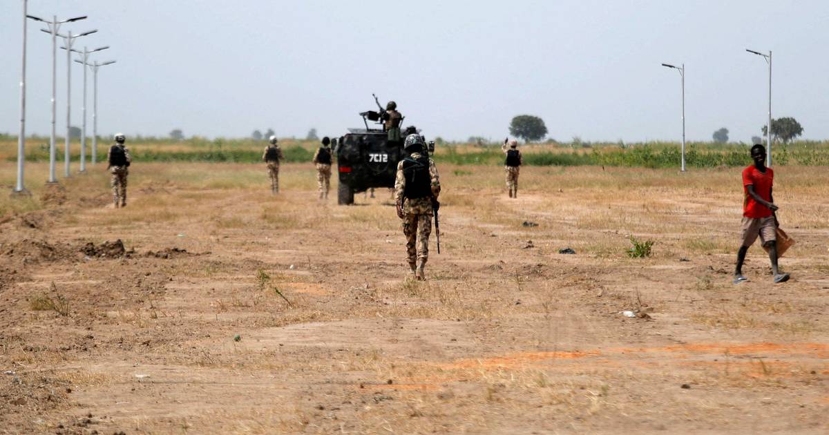 Massacre na Nigéria: terroristas do Estado Islâmico na África Ocidental matam 50 agricultores