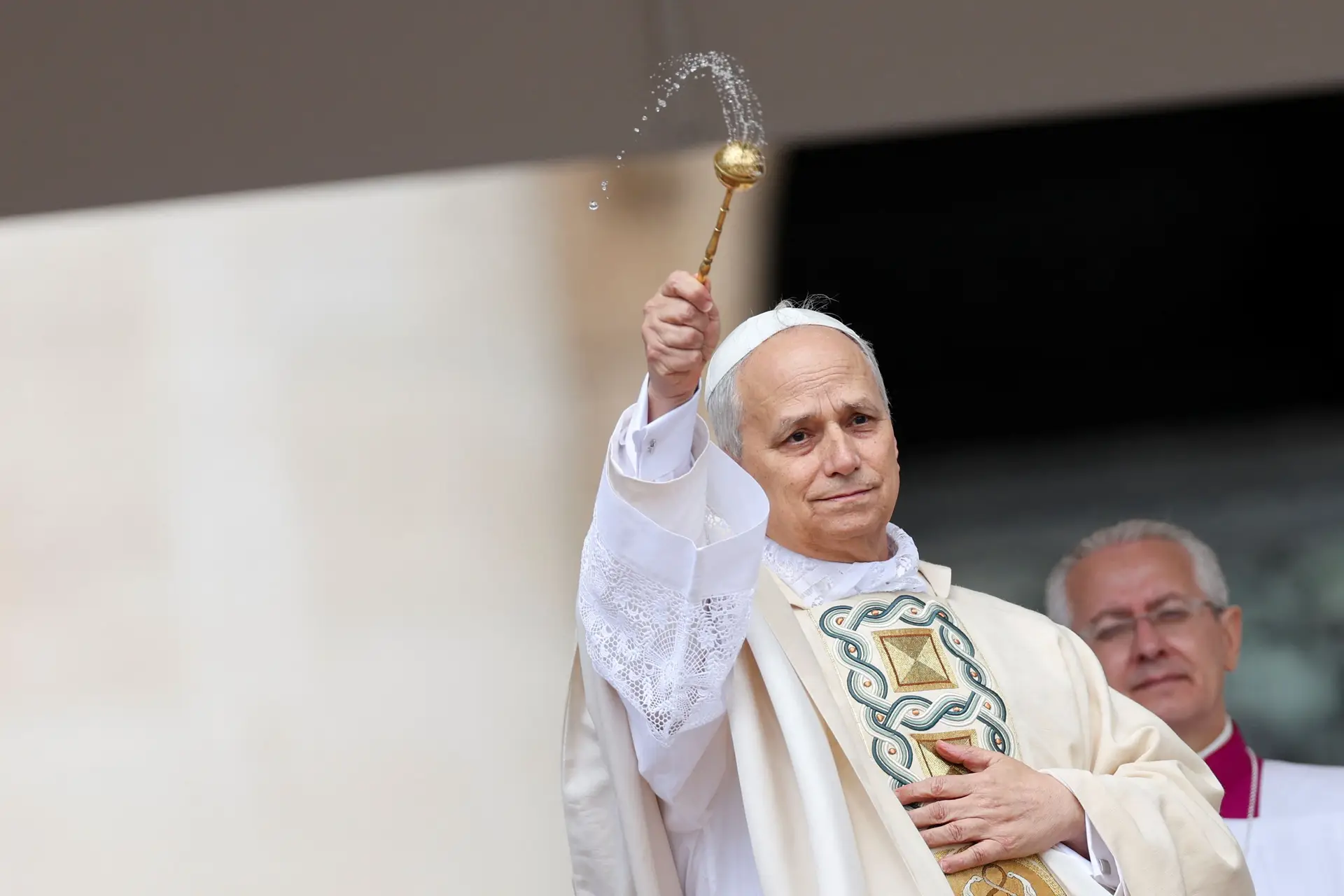 Pope busca la Iglesia Unida contra el odio y la economía "Bloquear a los pobres"