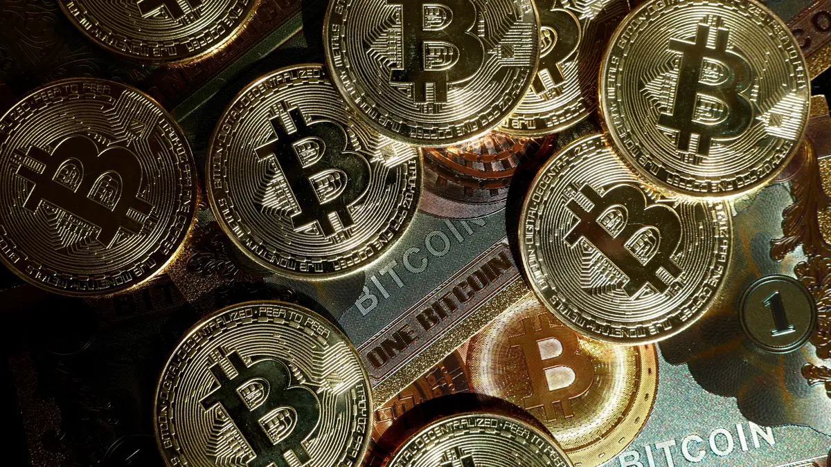 Bitcoin atinge novo máximo com os EUA em 