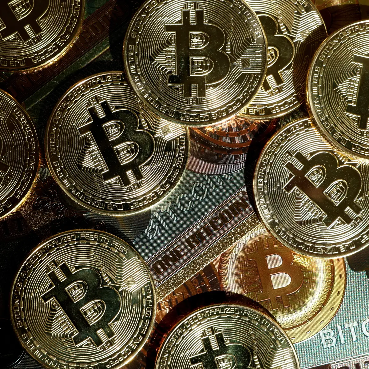 Bitcoin atinge máximo histórico de 109.500 dólares - SIC Notícias