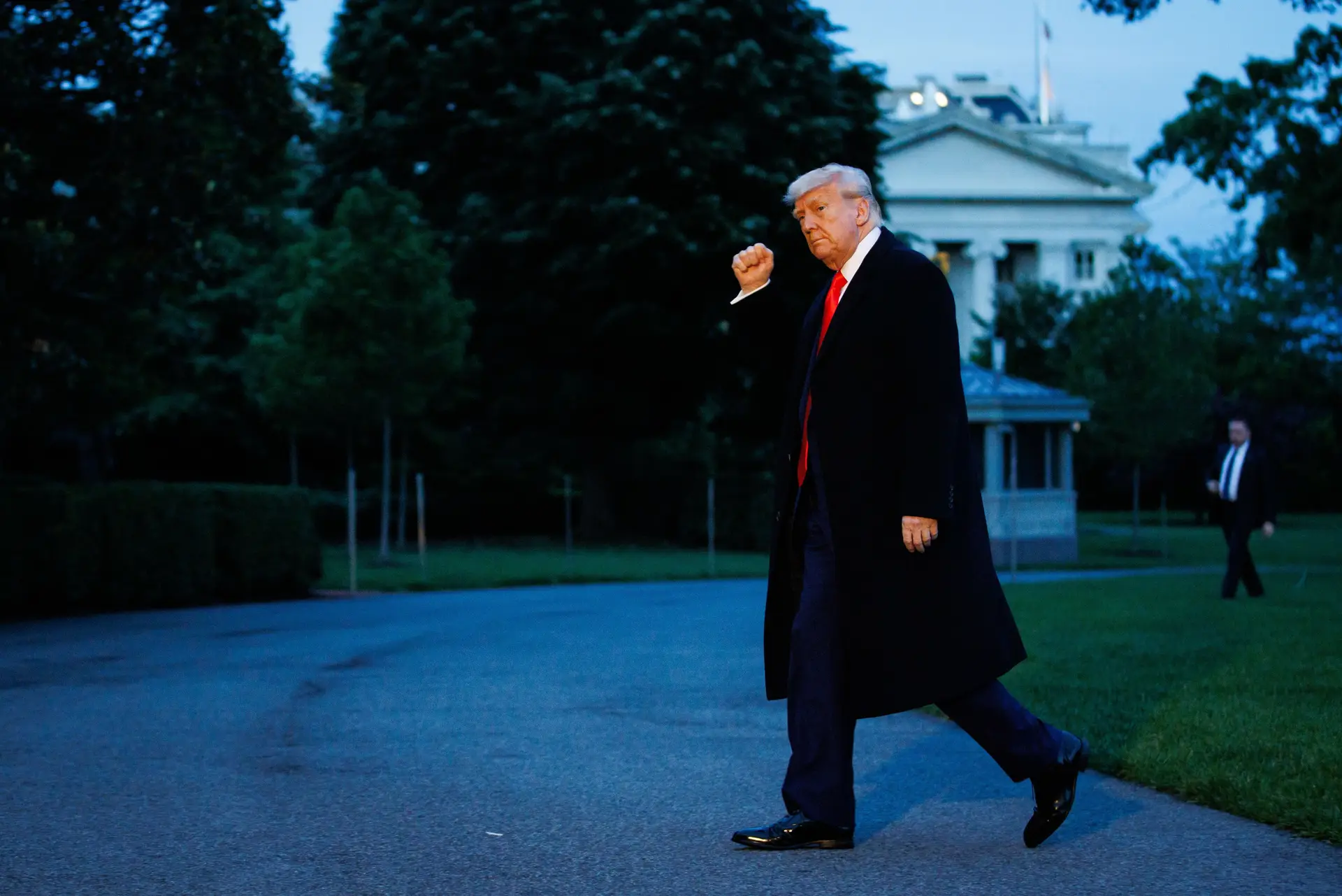 Trump ameaça UE com taxas aduaneiras de 50% a partir de 1 de junho