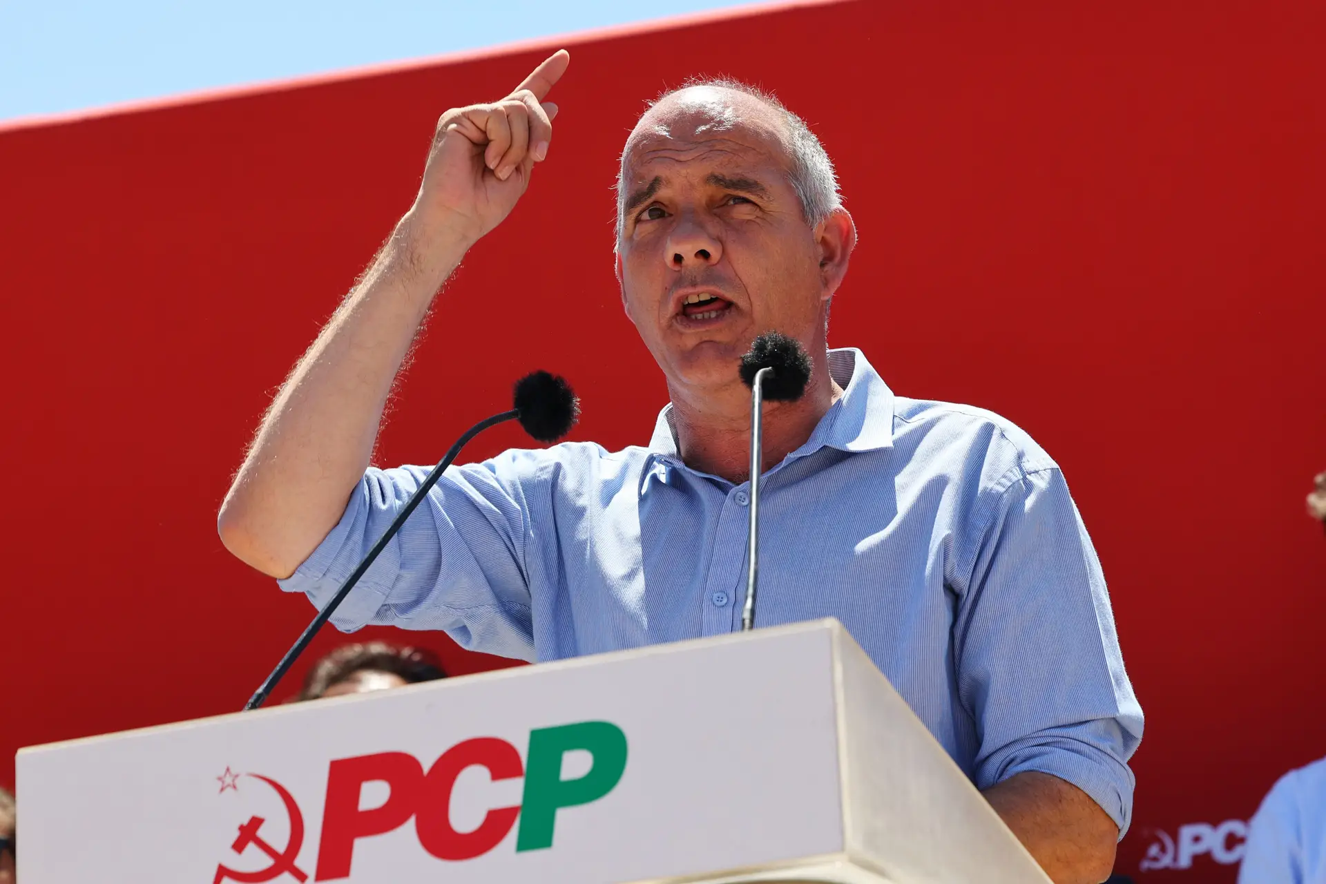 PCP Novo quiere bloquear Banco a BPCE "Ataque"