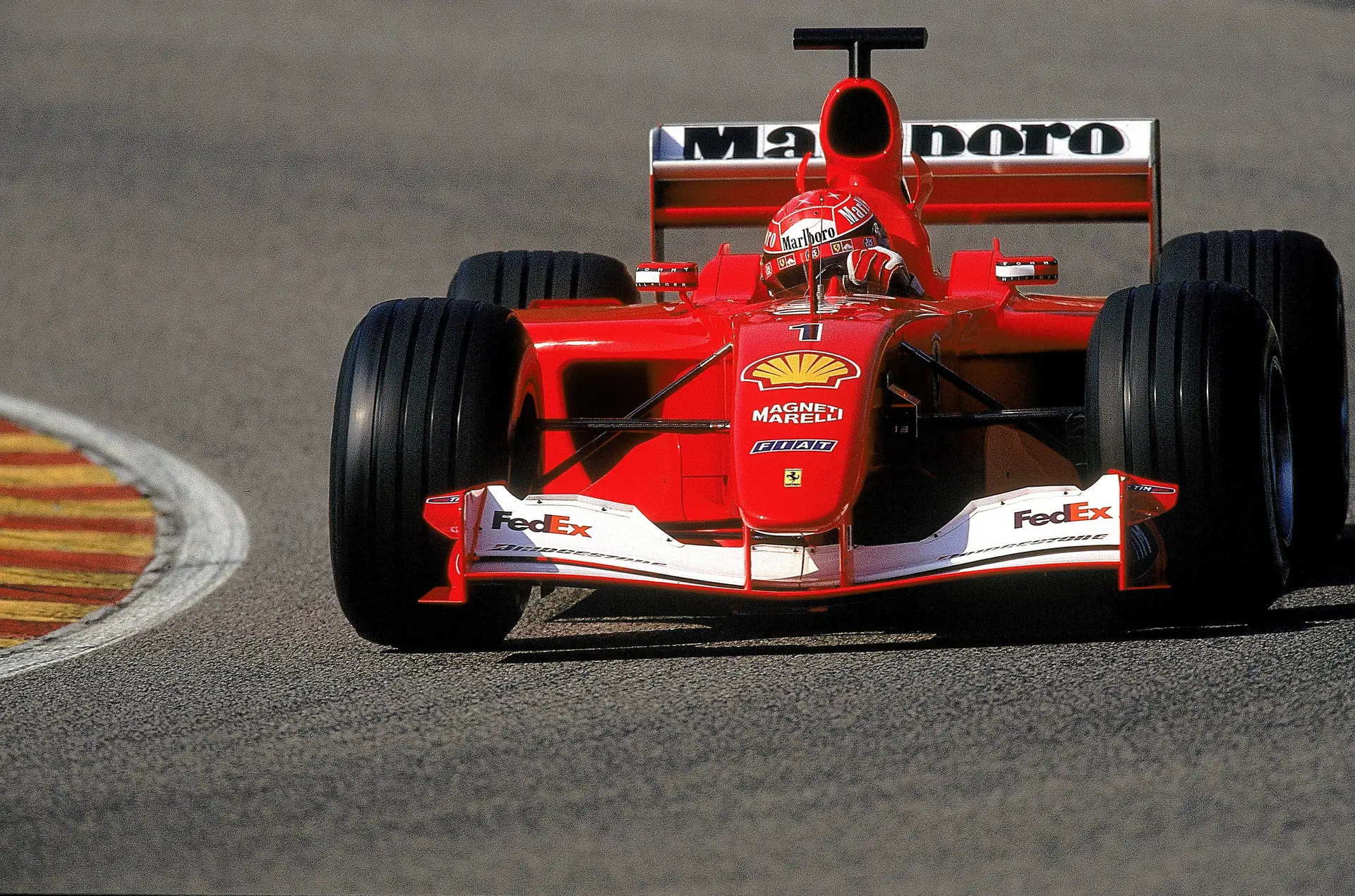 Ferrari de Michael Schumacher vendido por preço recorde