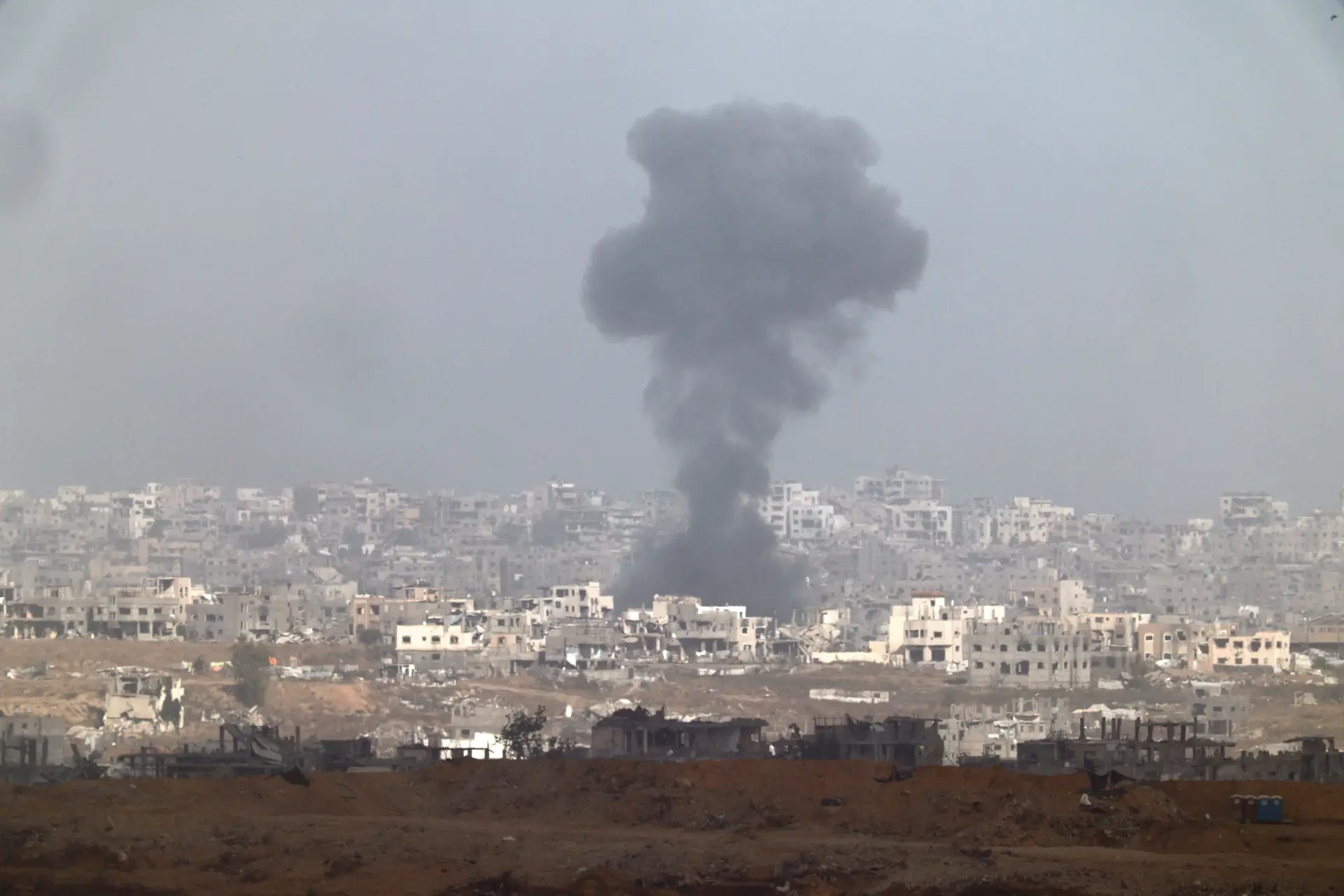 New Israeli attacks in Gaza will die at least 16 people, including children