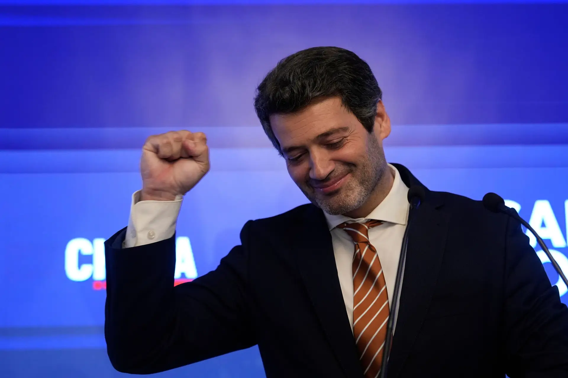 Commits select two assistants in immigration and the second political force in Portugal