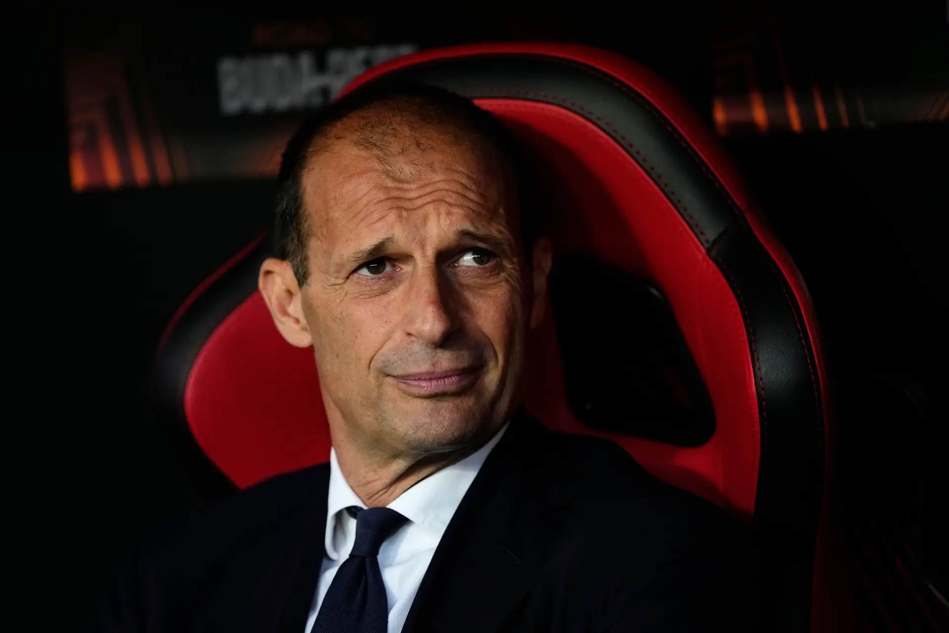 AC Milan anuncia regresso de Massimiliano Allegri para substituir Sérgio Conceição