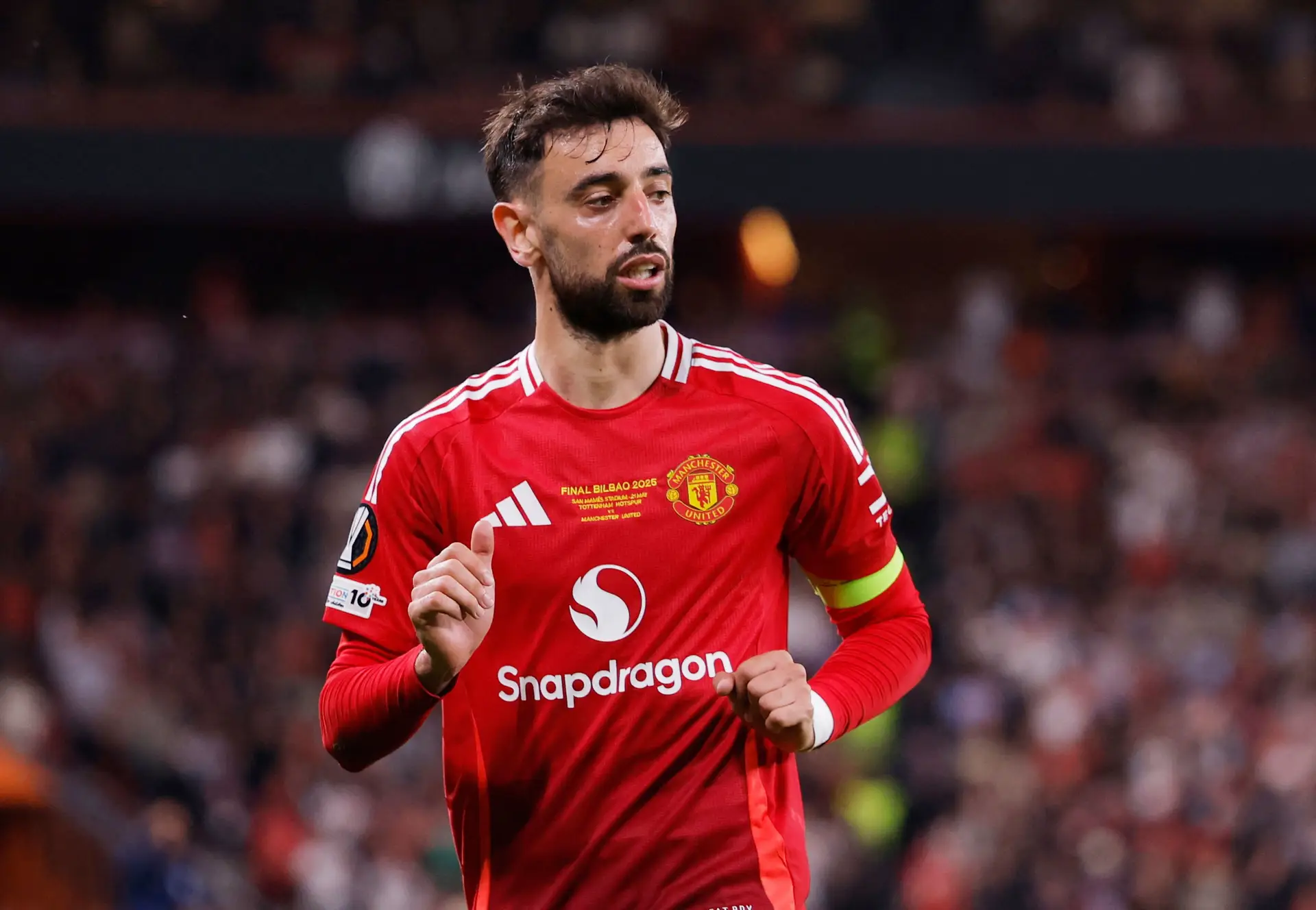 Bruno Fernandes estará de saída do Manchester United e poderá jogar Mundial de Clubes