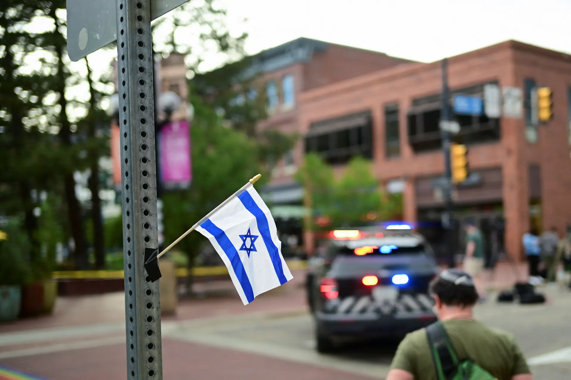 Vários feridos em ataque com lança-chamas num evento pró-Israel nos EUA