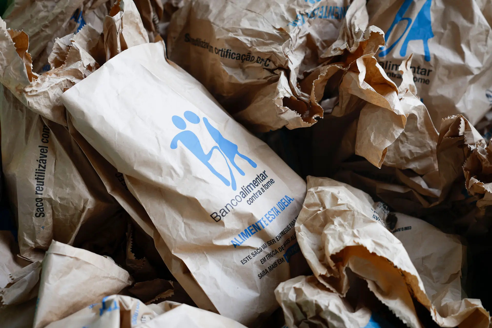 Perfil de quem recorre à ajuda alimentar mudou: procura aumenta entre jovens, imigrantes e desempregados qualificados