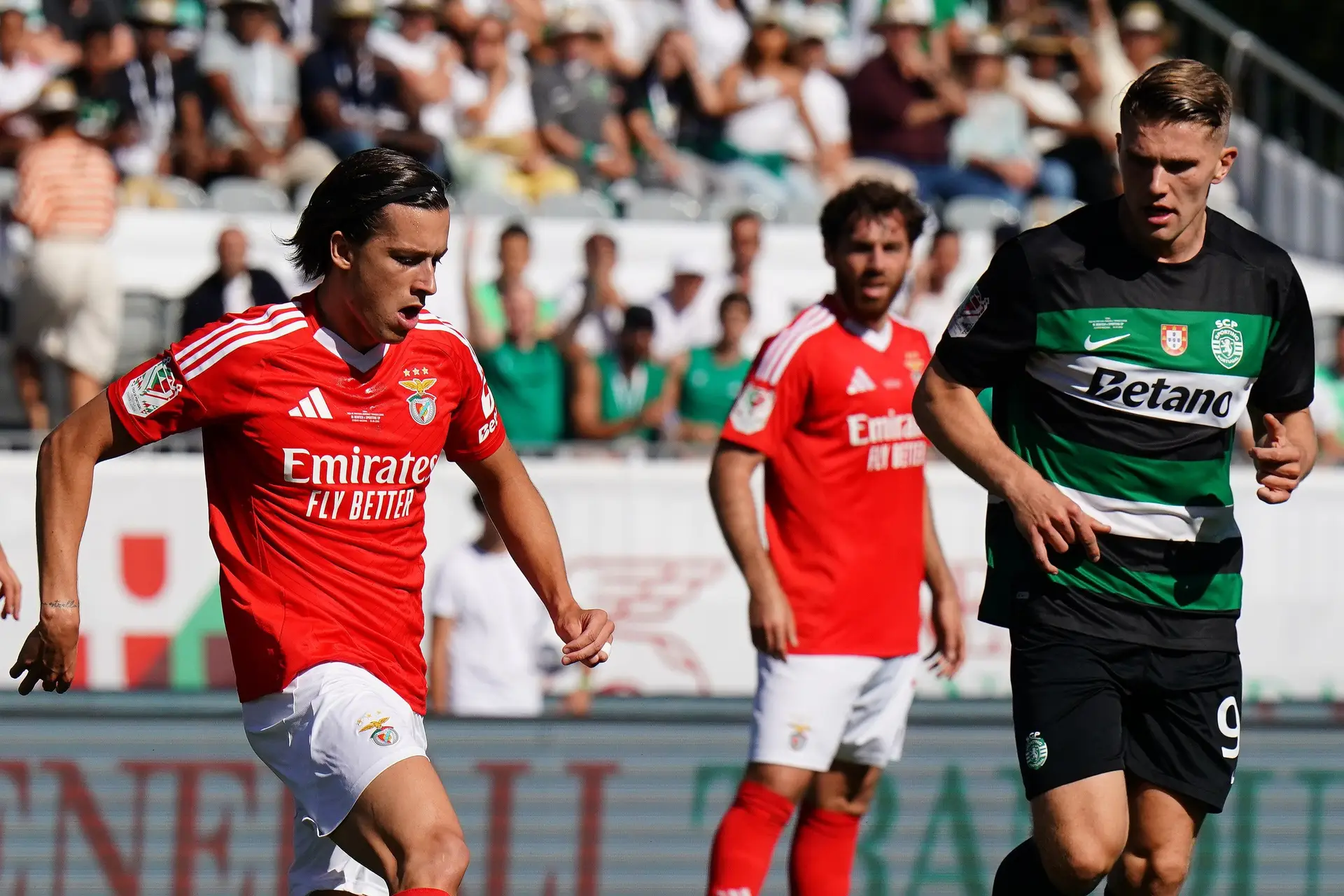 Carreras no Benfica e Gyökeres no Sporting: rivais lisboetas preparam-se para perder as suas jóias