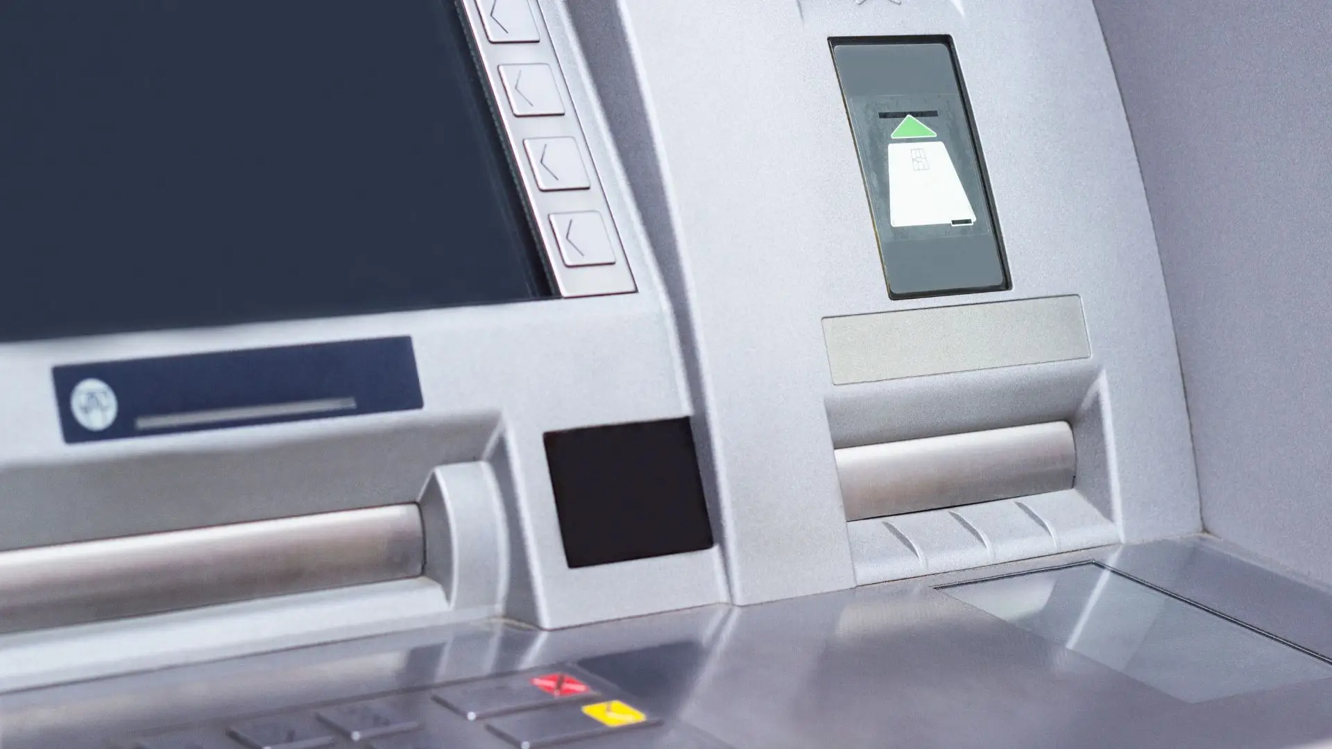 Governo quer caixas Multibanco nas "mais de de 1.000 freguesias que não têm"