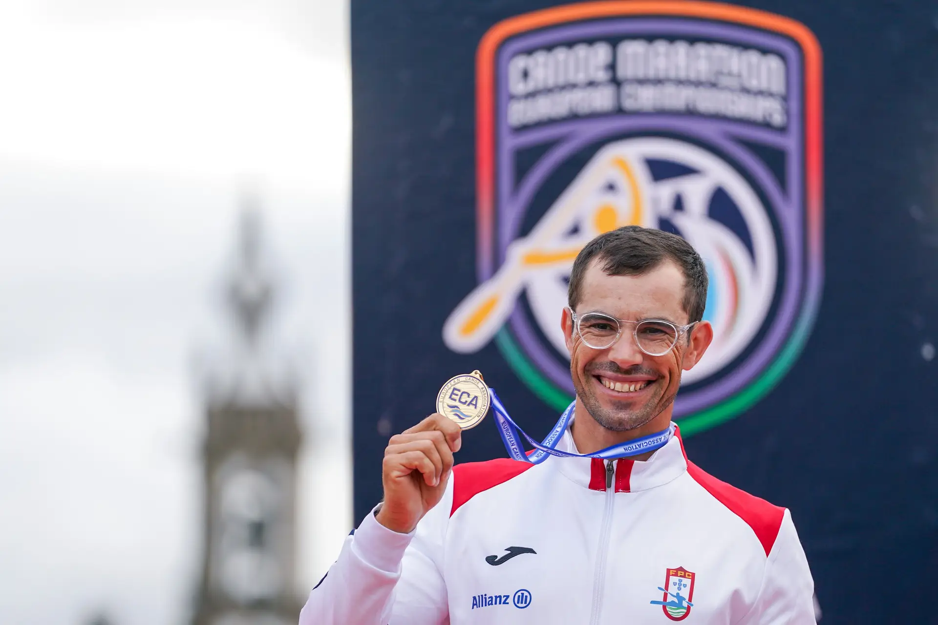 Fernando pimenta K1 and Sagre-European Champion off in a small race of Canoeing