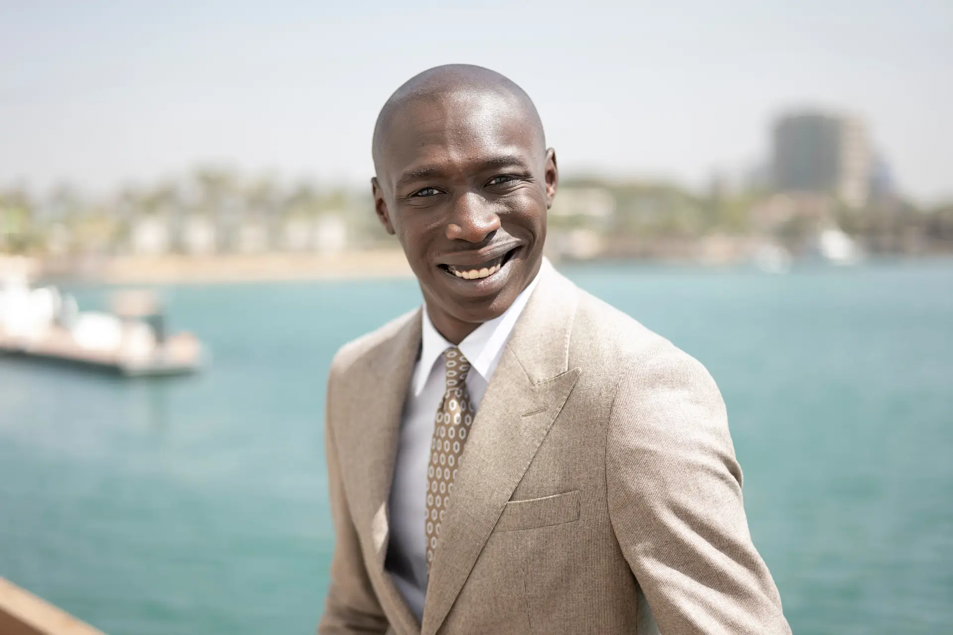 Tiktoker Khaby Lame saiu "voluntariamente" dos EUA depois de ter sido detido pela imigração