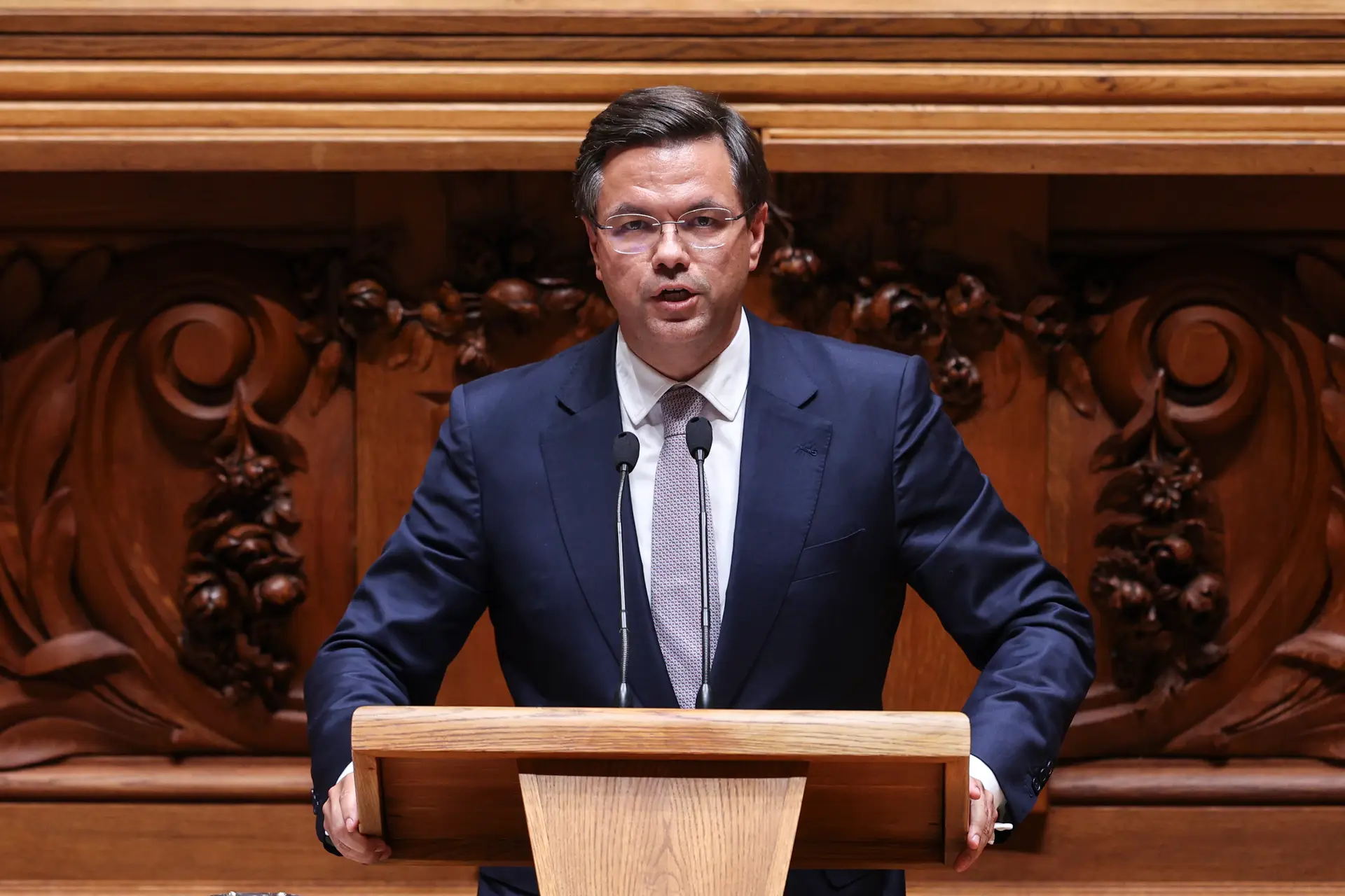 Reforma do Estado vai servir para "investir nas pessoas" sem reduzir funcionários, garante Gonçalo Matias