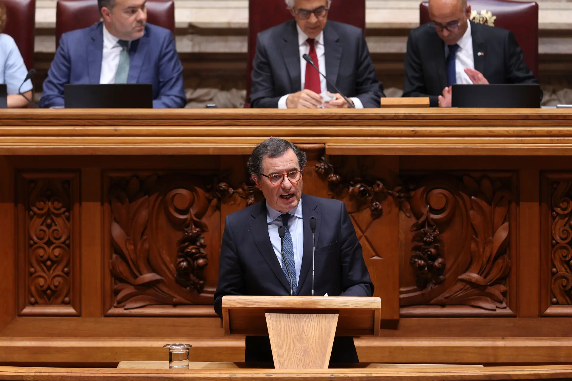 Ministro da Economia garante que Governo não tem "fetiche" sobre crescimento económico